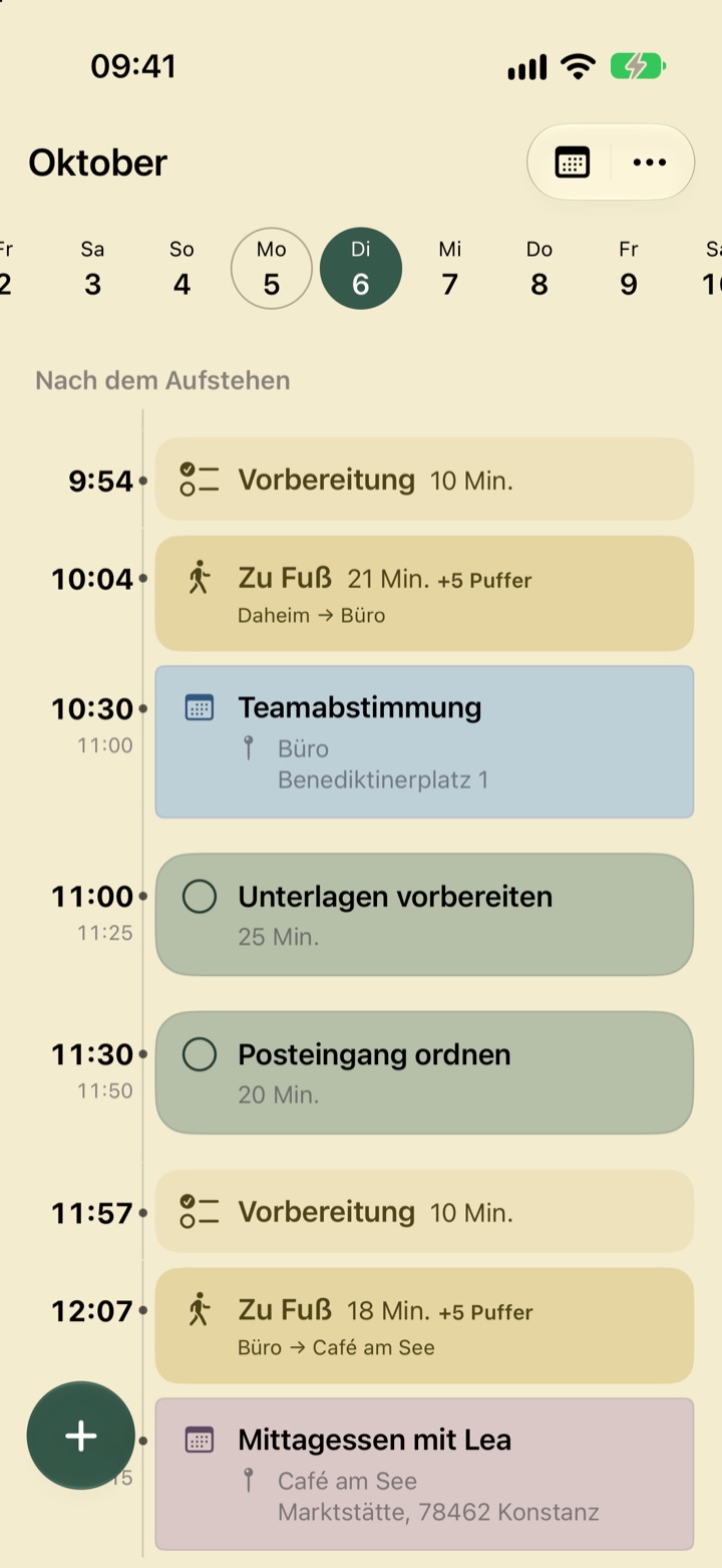 Dayavue-Tagesansicht: Vorbereitung um 9:54, zu Fuß los um 10:04, Teamabstimmung um 10:30, danach zwei Erinnerungen und der Weg zum Mittagessen.